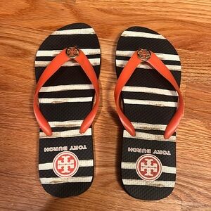 TORY BURCH- NWT- Sandals NEW FIRE ORANGE- Size 8